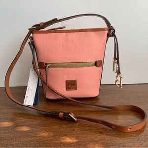 NEW Dooney & Bourke Pebble Grain Zip Sac Shoulder Bag Pale Pink MSRP $215 NWT